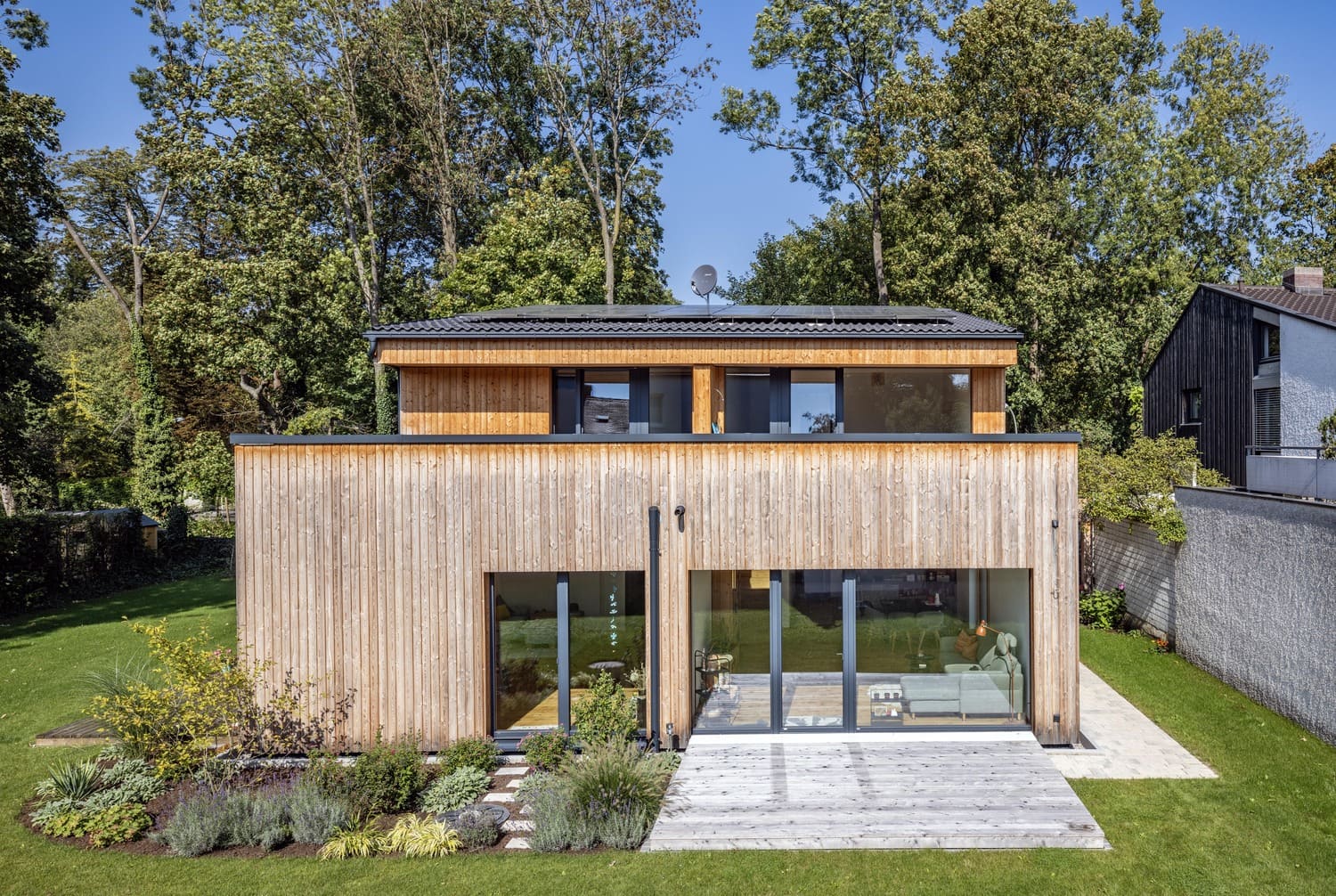 Gartenansicht Dachterrasse Holzhaus